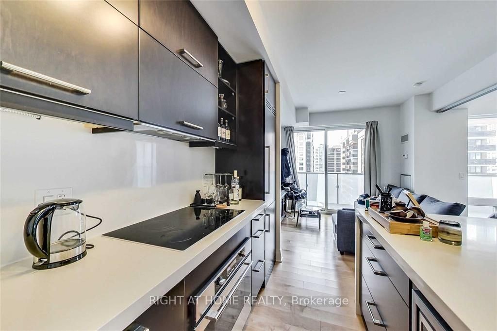 1608-65 St Mary Street, Toronto, ON, M5S 0A6 - 4