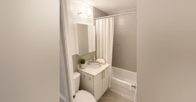 112-103 Avenue Road, Toronto, ON, M5R 2G9 - 7