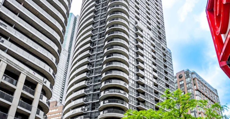 3008-21 Carlton Street, Toronto, ON, M5B 1L3 - 2