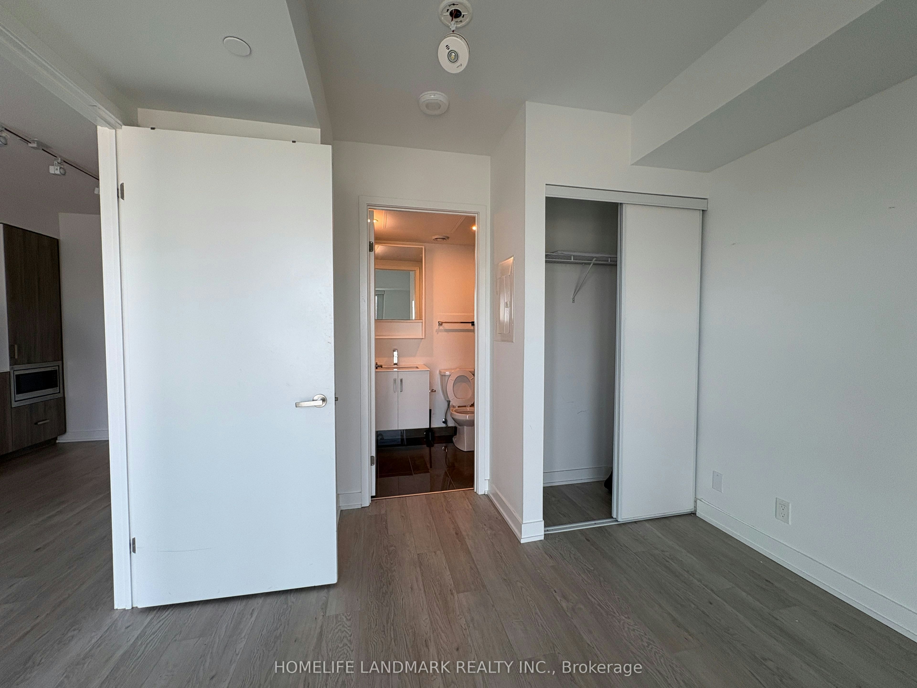 3712-88 Queen Street E, Toronto, ON, M5C 0B6 - 8