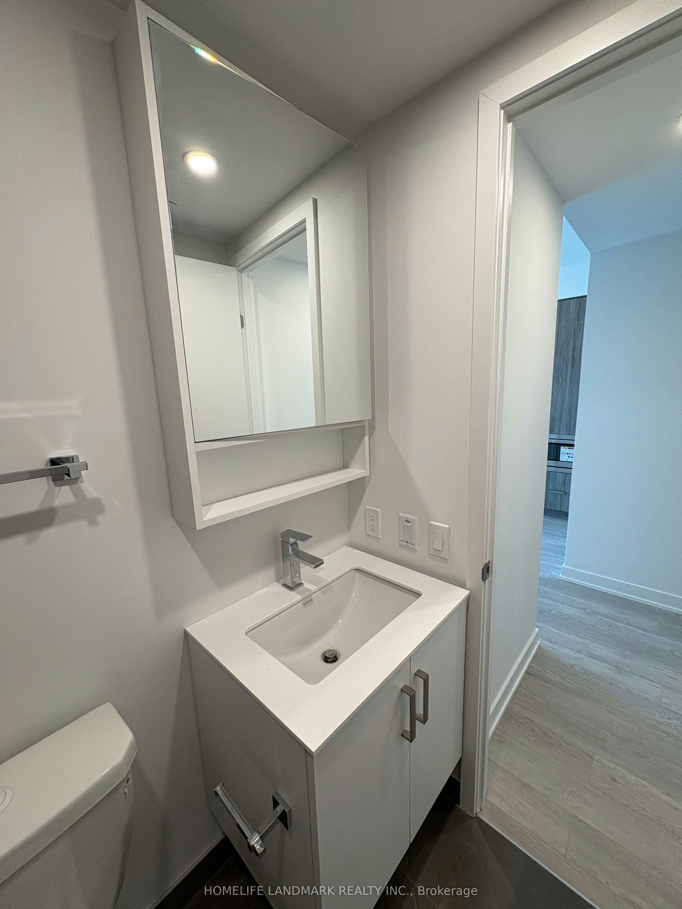 3712-88 Queen Street E, Toronto, ON, M5C 0B6 - 11