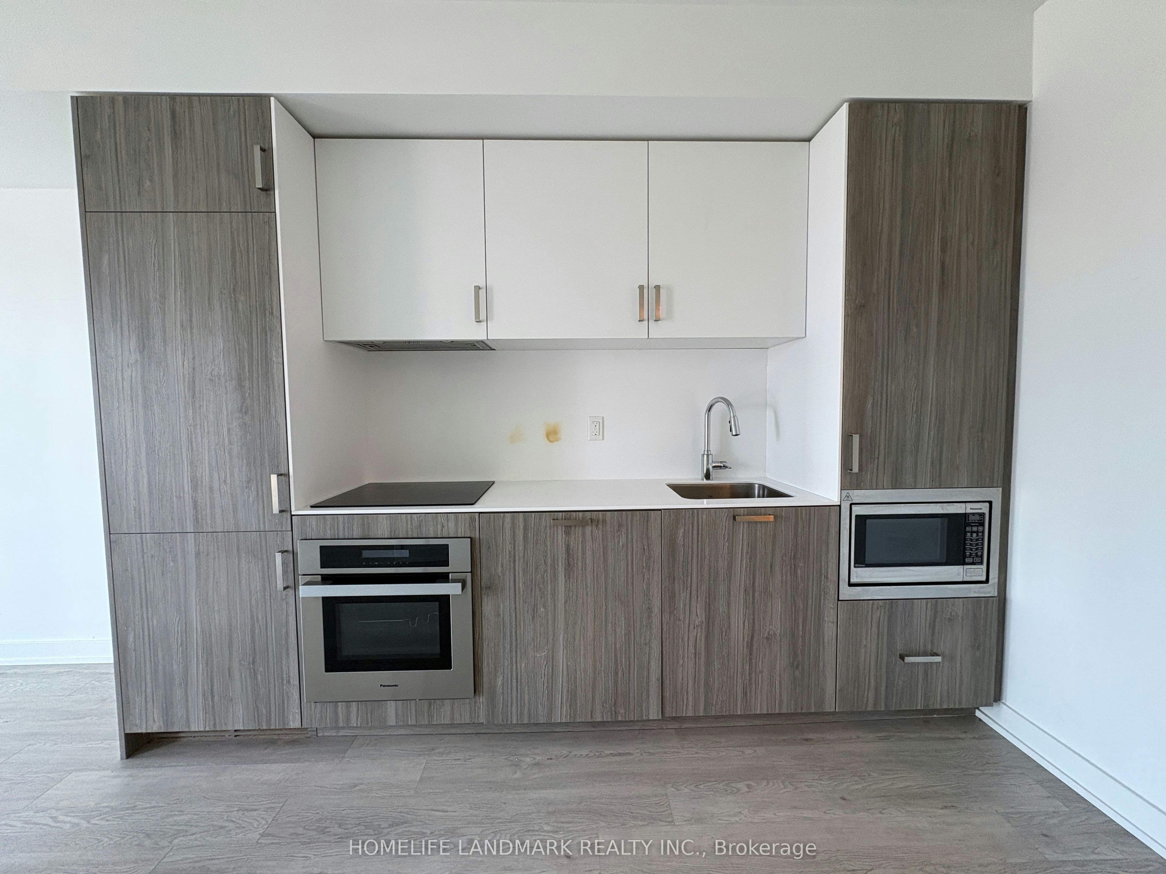 3712-88 Queen Street E, Toronto, ON, M5C 0B6 - 4