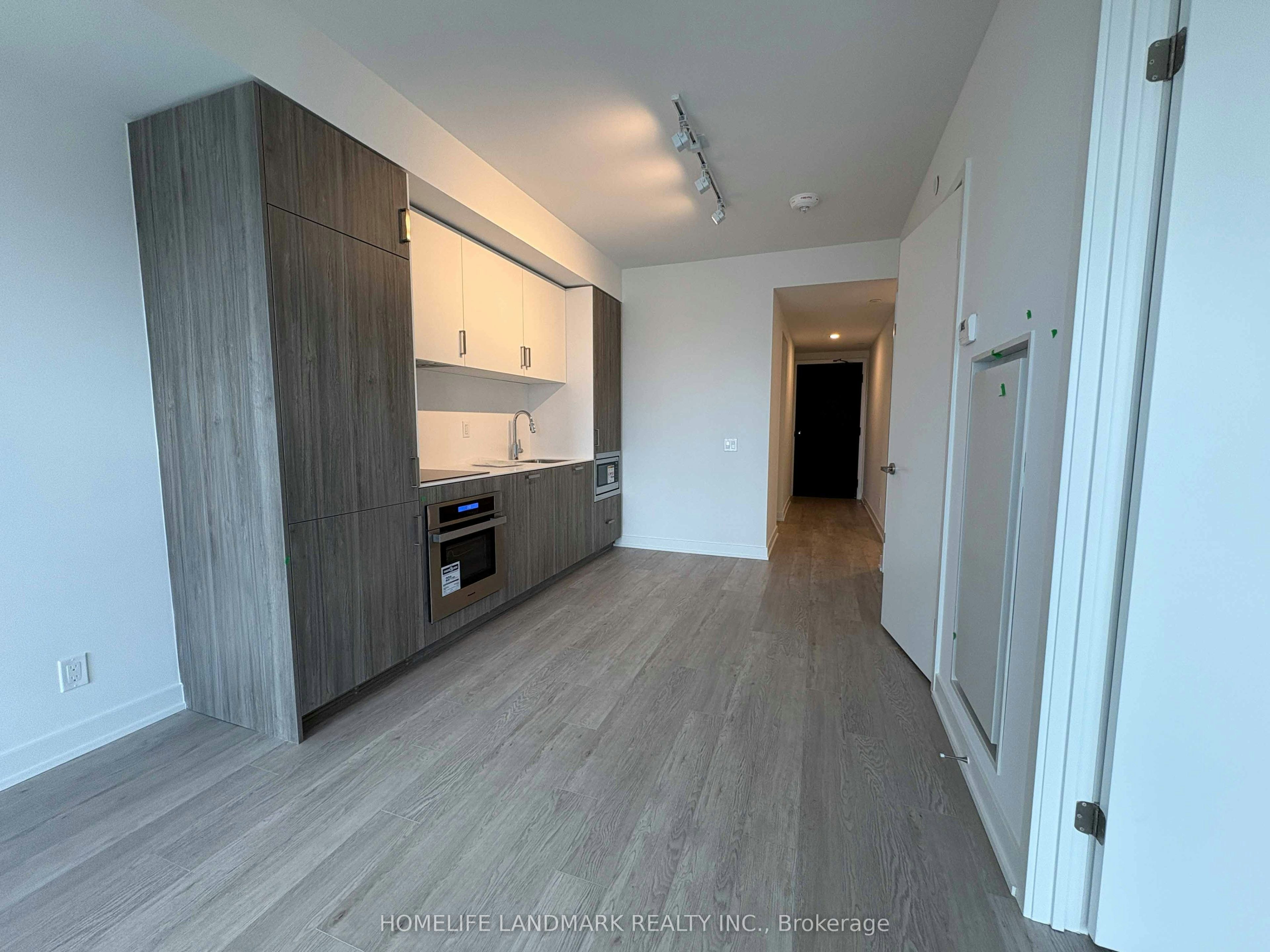 3712-88 Queen Street E, Toronto, ON, M5C 0B6 - 5
