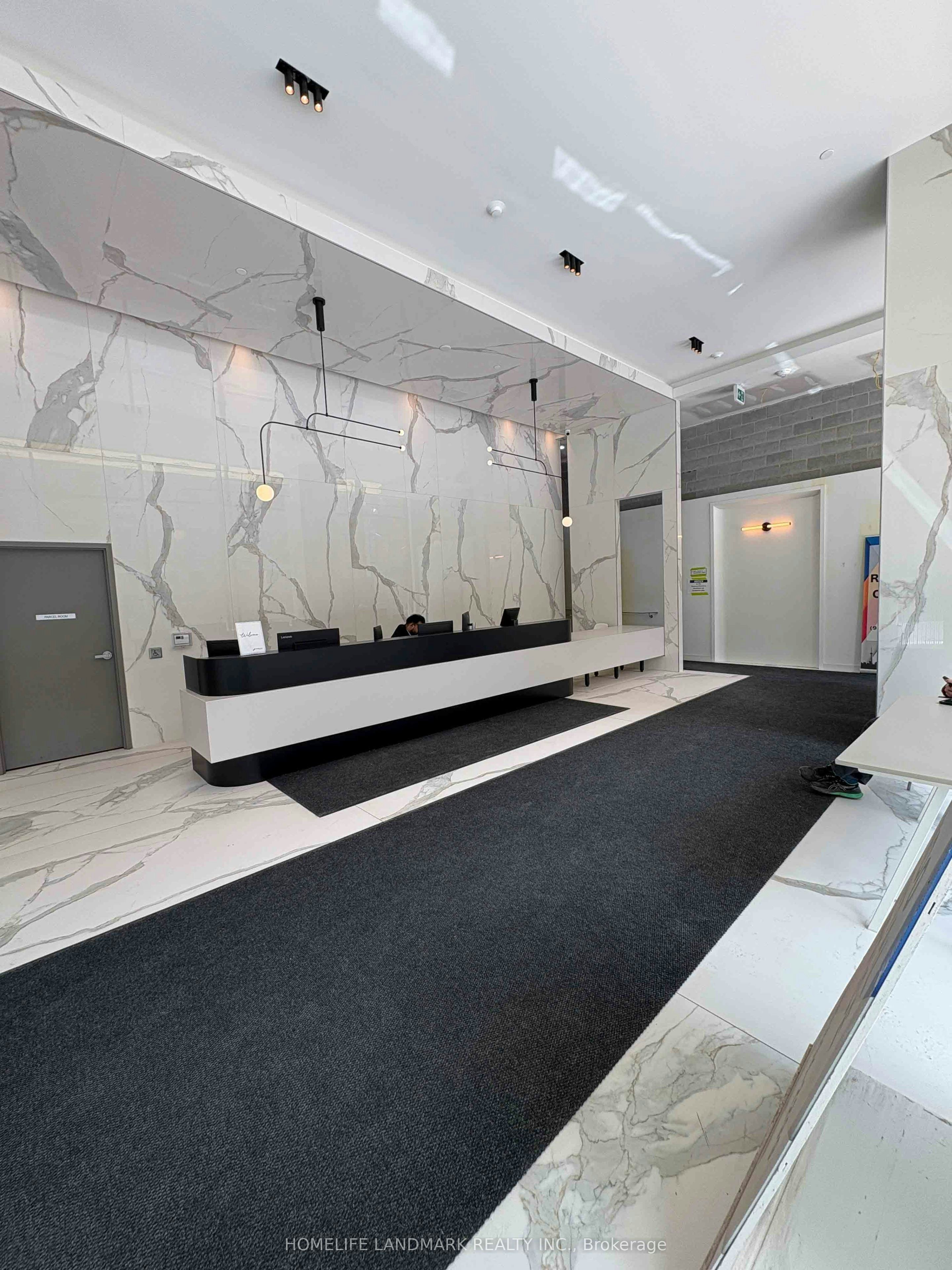 3712-88 Queen Street E, Toronto, ON, M5C 0B6 - 3