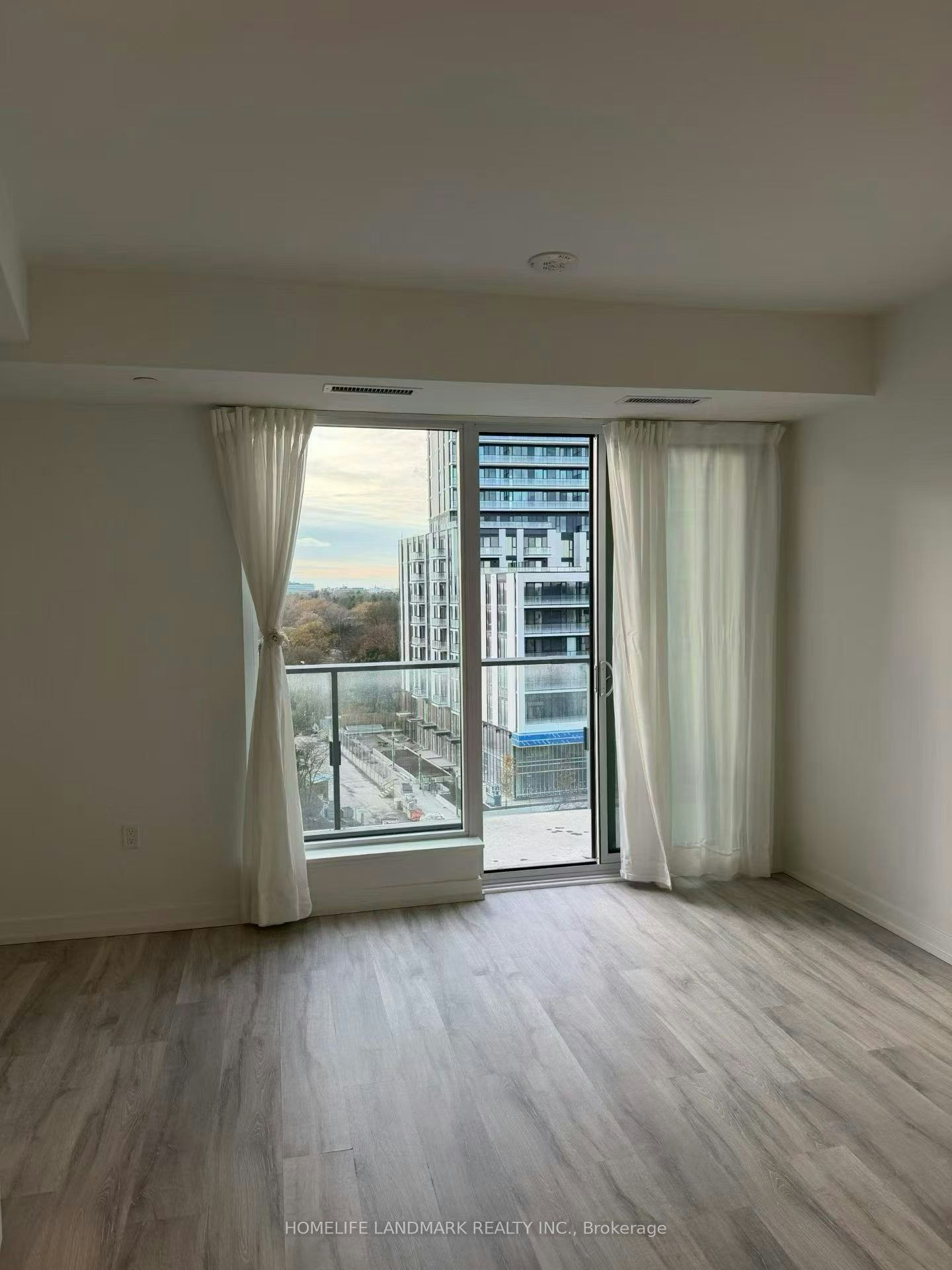 N830-7 Golden Lion Heights, Toronto, ON, M2M 0C1 - 4