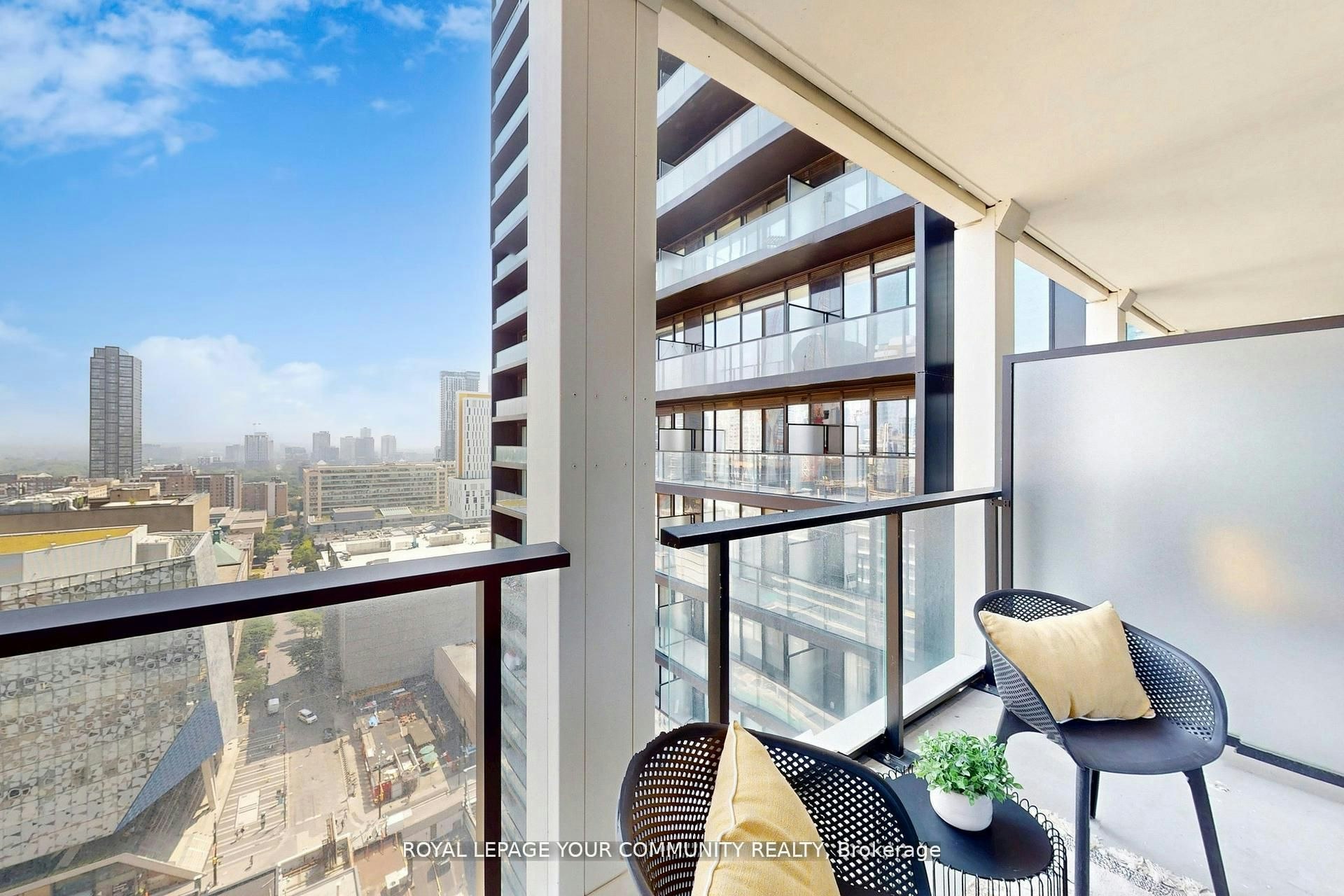 2017-20 Edward Street, Toronto, ON, M5G 0C5 - 20