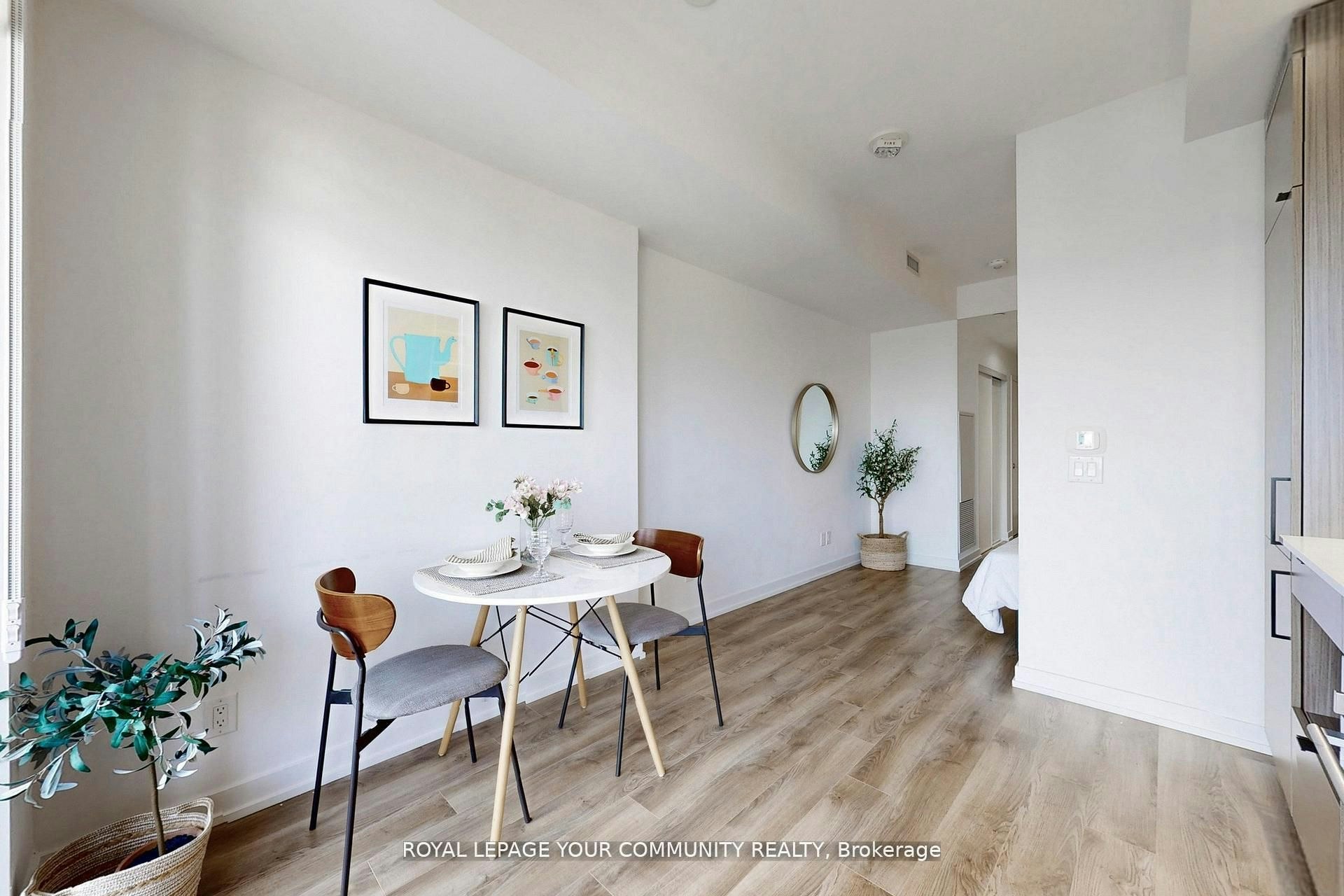 2017-20 Edward Street, Toronto, ON, M5G 0C5 - 8