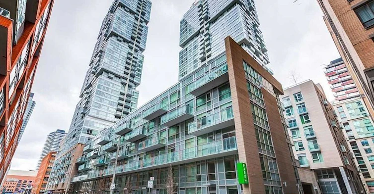 1107-30 Nelson Street, Toronto, ON, M5V 0H5