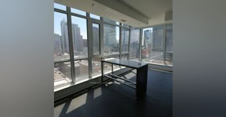 1107-30 Nelson Street, Toronto, ON, M5V 0H5 - 4