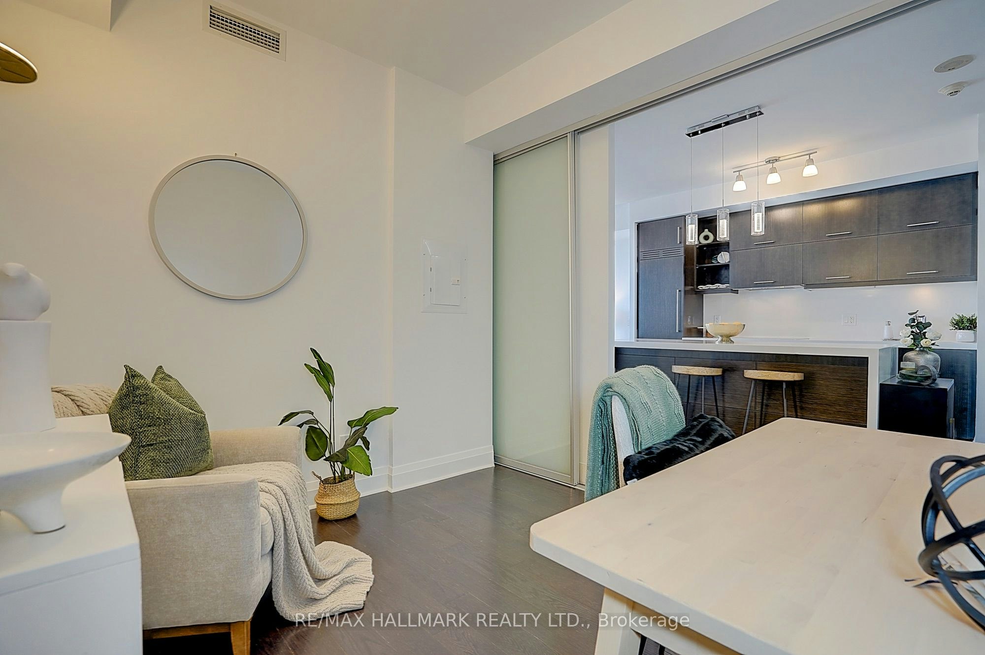 2906-65 St Mary Street, Toronto, ON, M5S 0A6 - 24