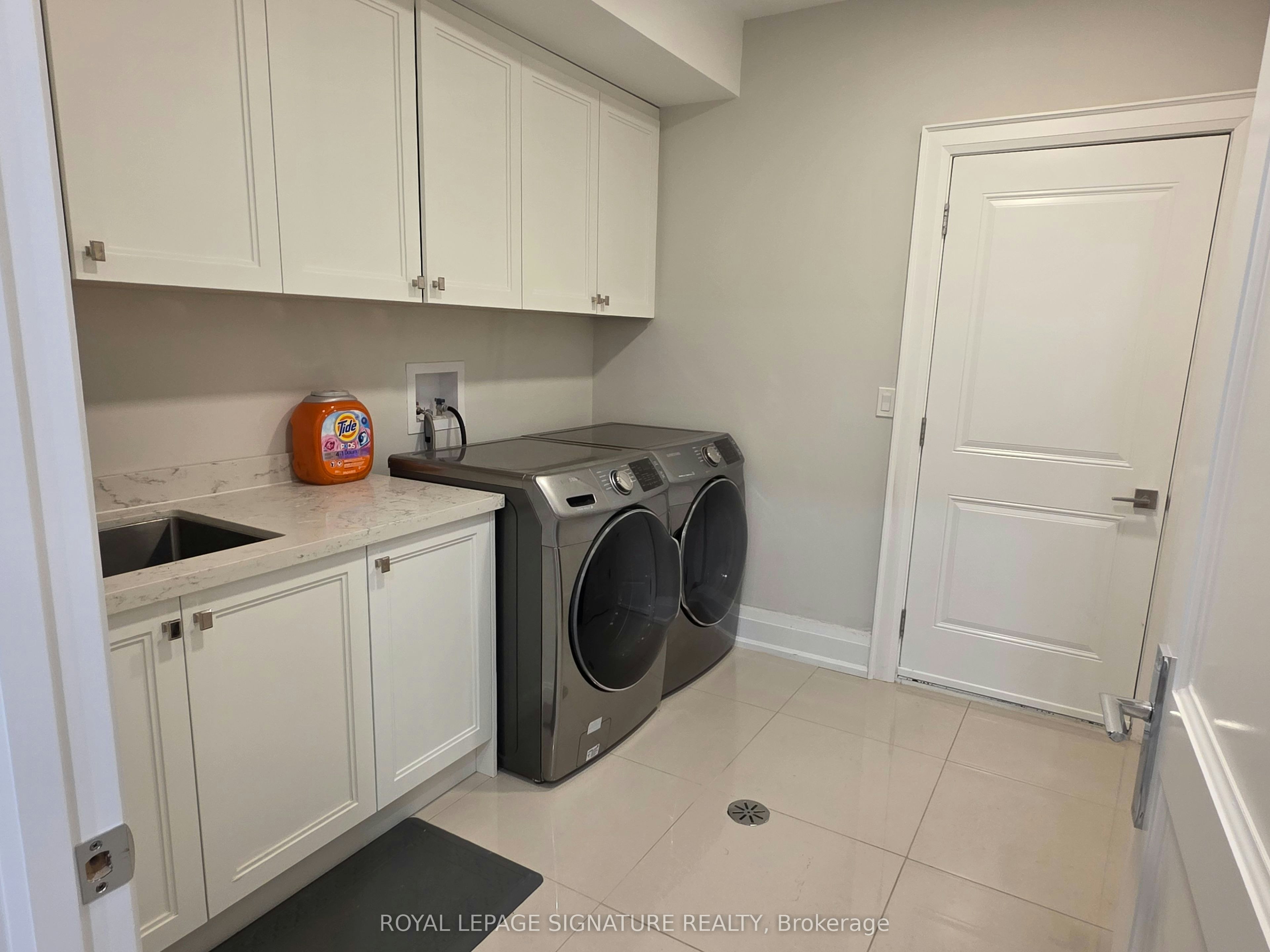 Lower-12 Terrace Avenue, Toronto, ON, M2R 1E9 - 17