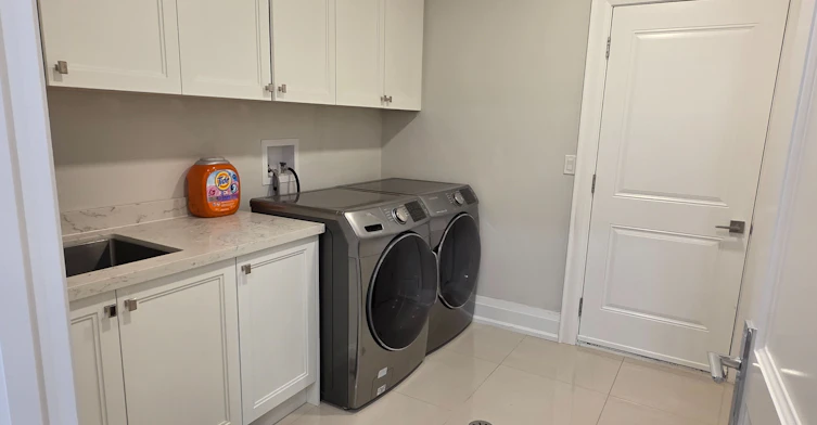 Lower-12 Terrace Avenue, Toronto, ON, M2R 1E9 - 17