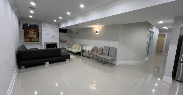 Lower-12 Terrace Avenue, Toronto, ON, M2R 1E9 - 19