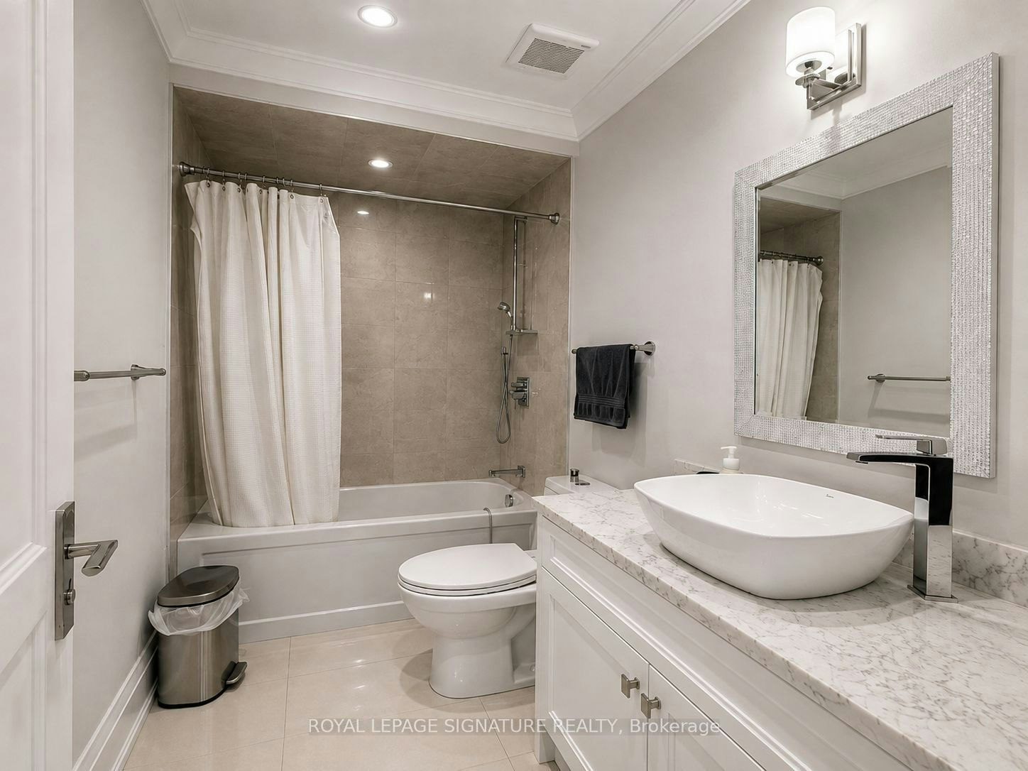 Lower-12 Terrace Avenue, Toronto, ON, M2R 1E9 - 17
