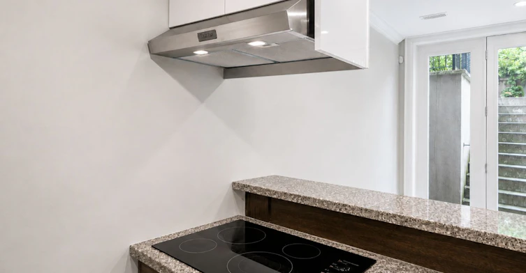Lower-12 Terrace Avenue, Toronto, ON, M2R 1E9 - 12