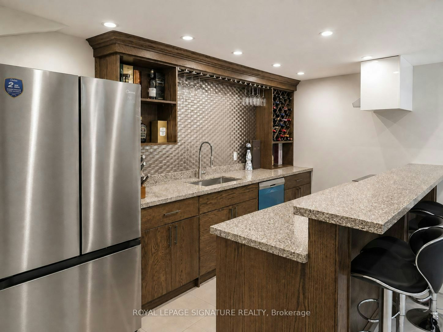 Lower-12 Terrace Avenue, Toronto, ON, M2R 1E9 - 6