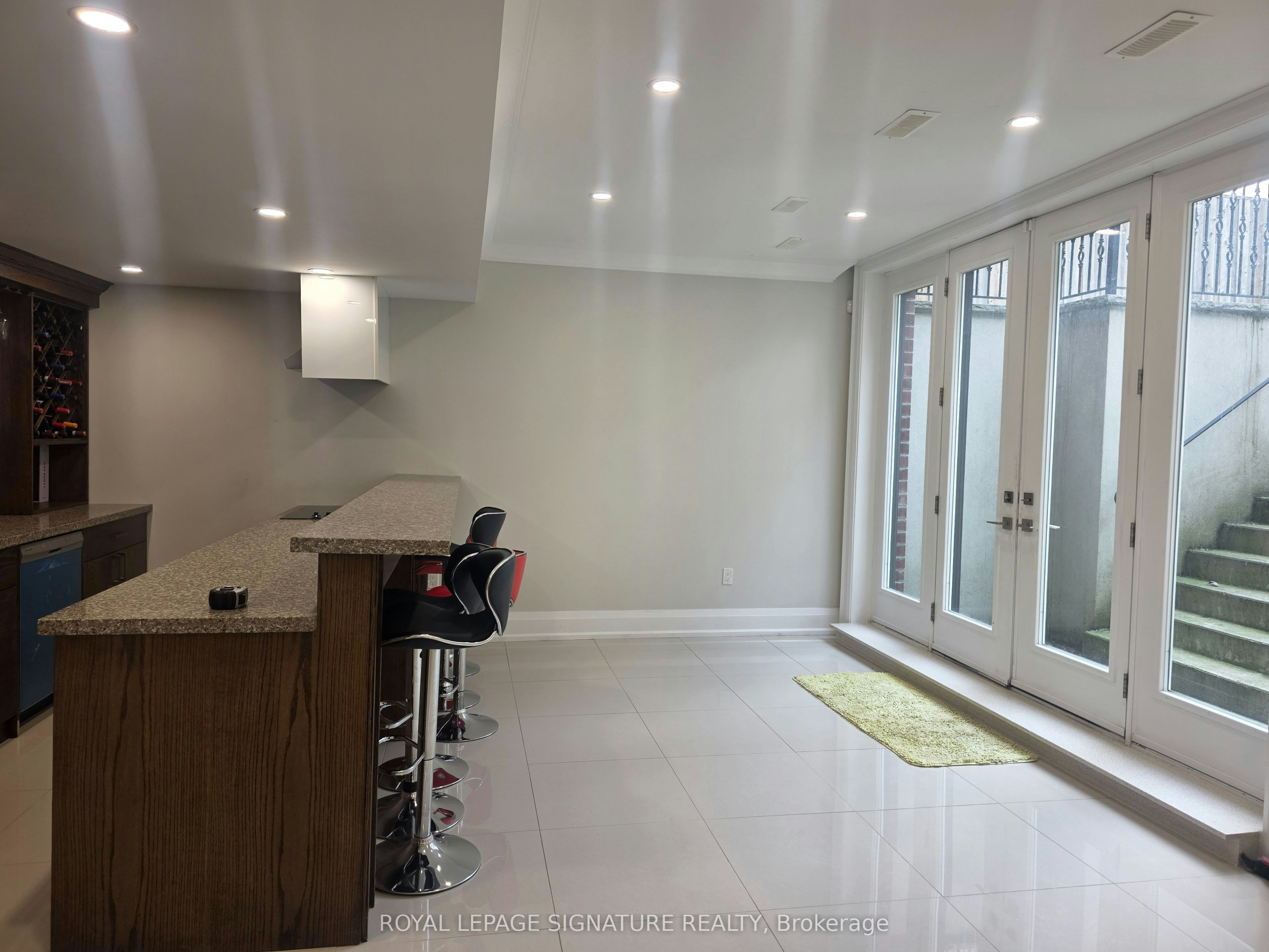 Lower-12 Terrace Avenue, Toronto, ON, M2R 1E9 - 2