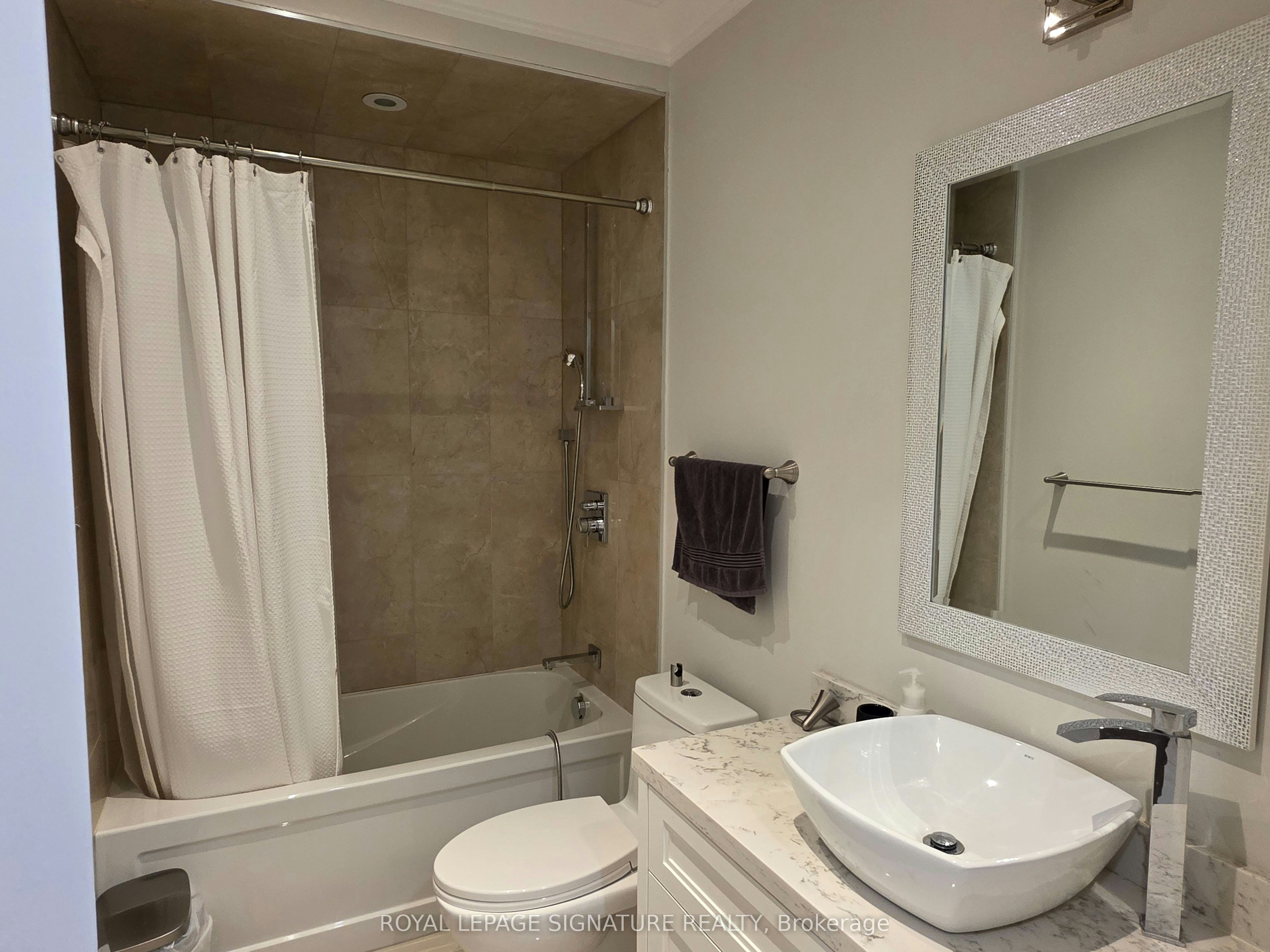 Lower-12 Terrace Avenue, Toronto, ON, M2R 1E9 - 15