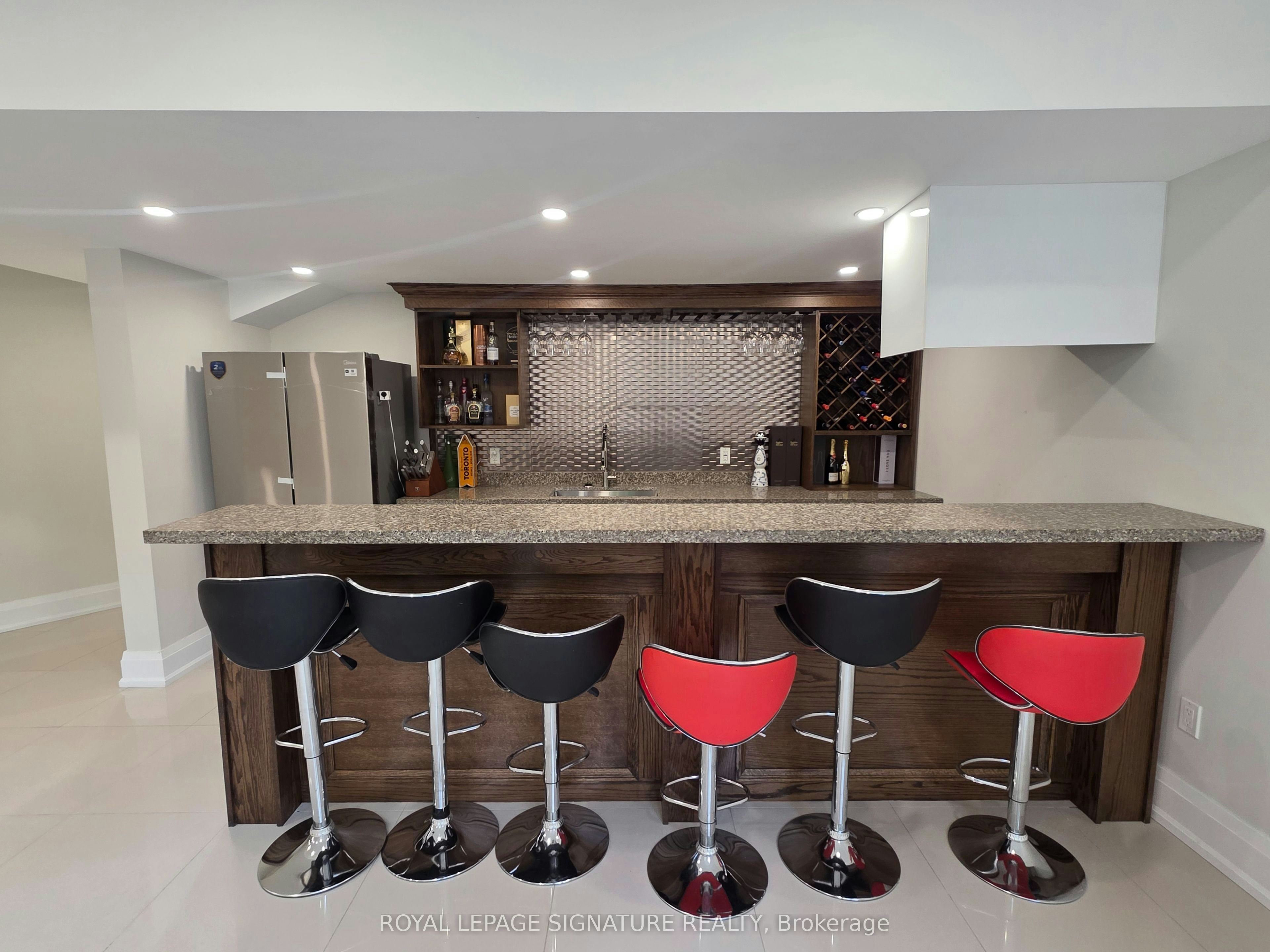 Lower-12 Terrace Avenue, Toronto, ON, M2R 1E9 - 8