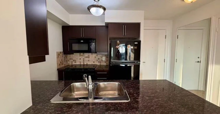 828-25 Greenview Avenue, Toronto, ON, M2M 0A5 - 5