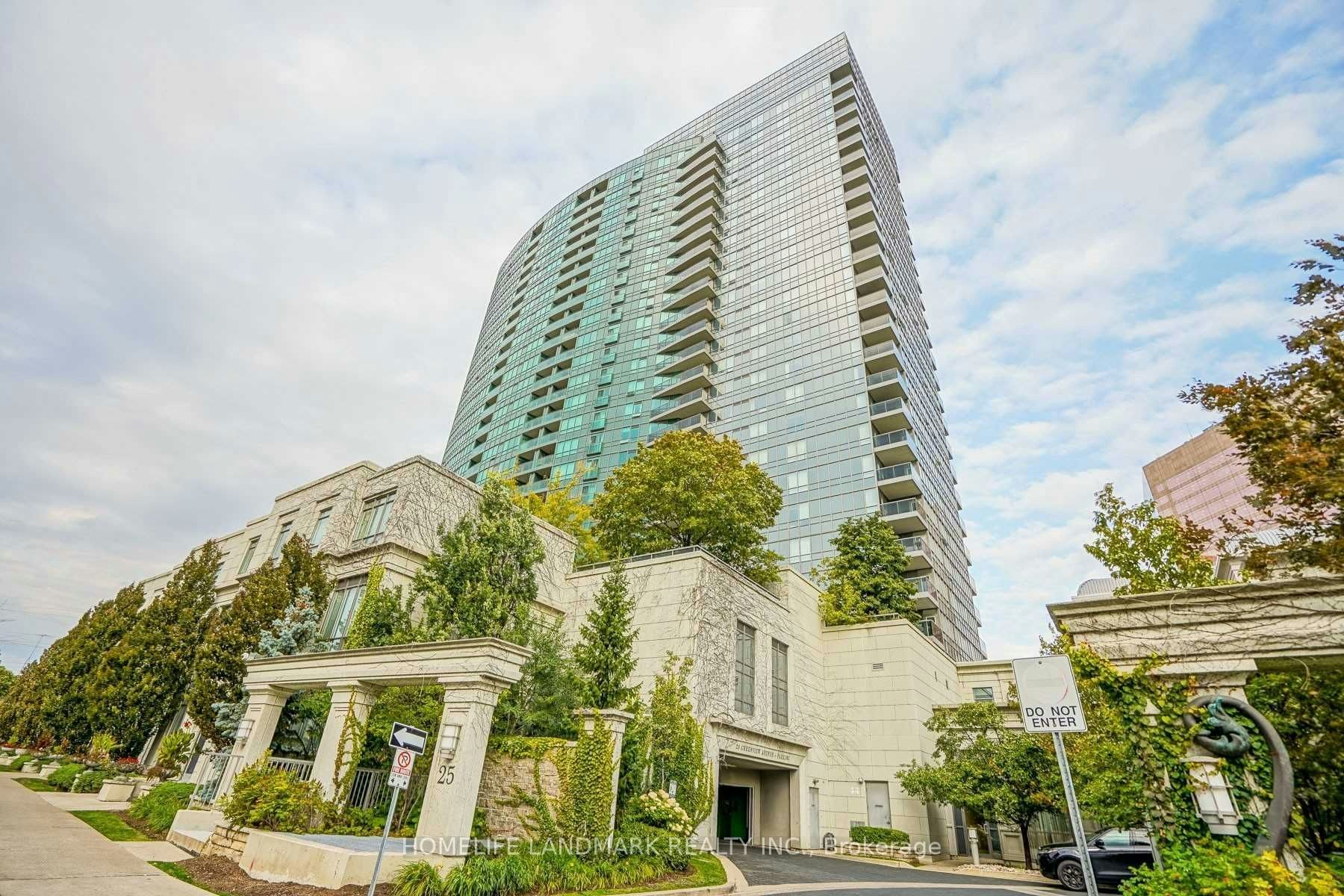 828-25 Greenview Avenue, Toronto, ON, M2M 0A5
