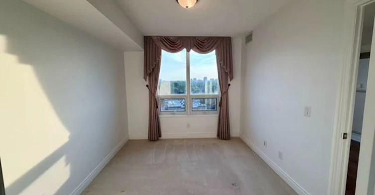 828-25 Greenview Avenue, Toronto, ON, M2M 0A5 - 10