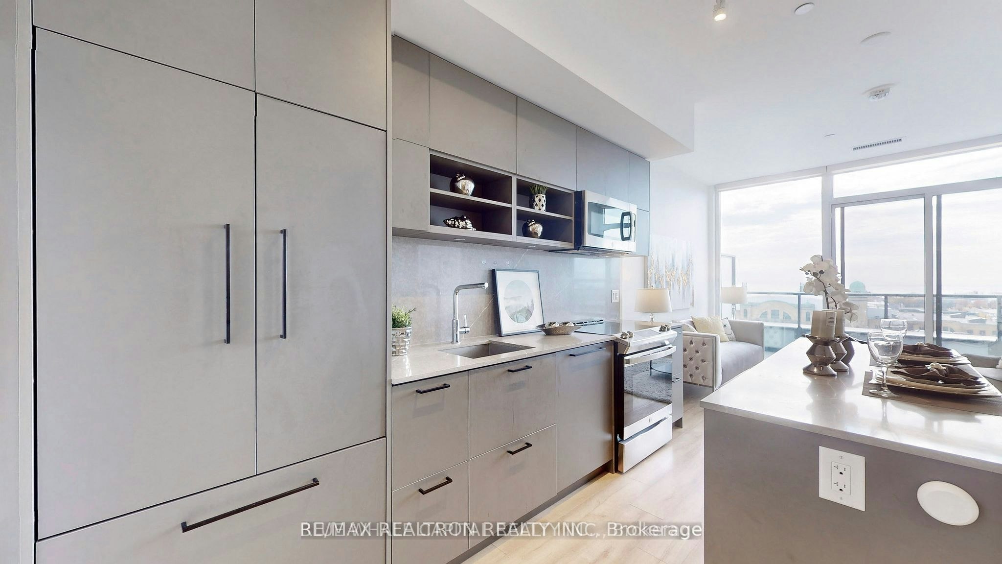 702-135 East Liberty Street, Toronto, ON, M6K 0G7 - 10