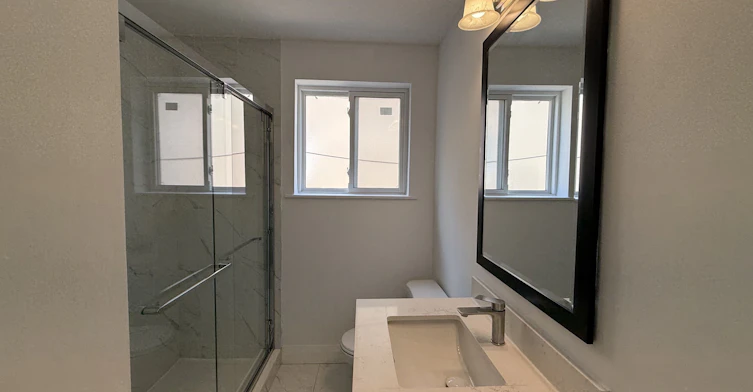 Main-217 Moore Park Avenue, Toronto, ON, M2M 1N5 - 10