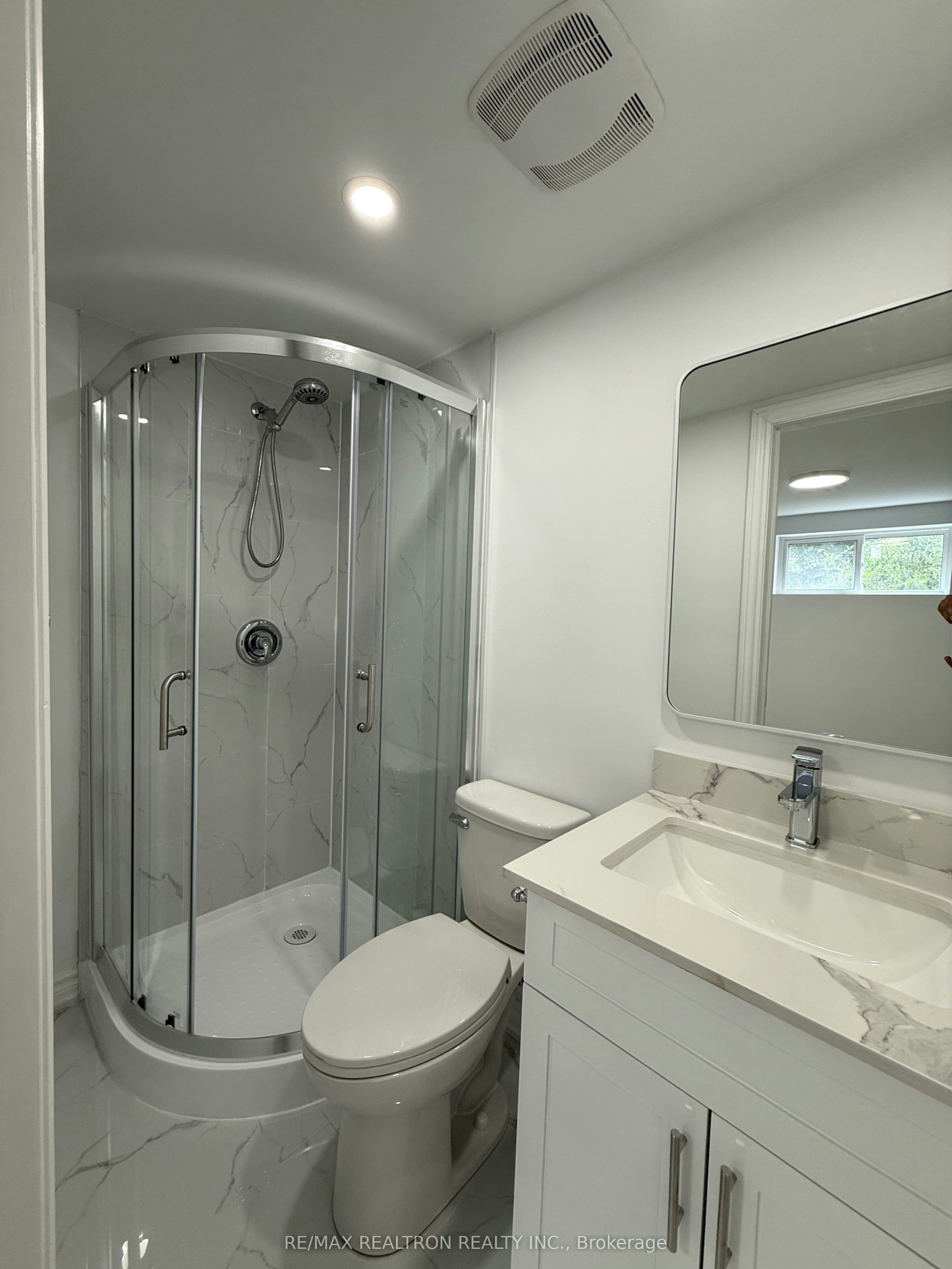 Basement-217 Moore Park Avenue, Toronto, ON, M2M 1N5 - 6
