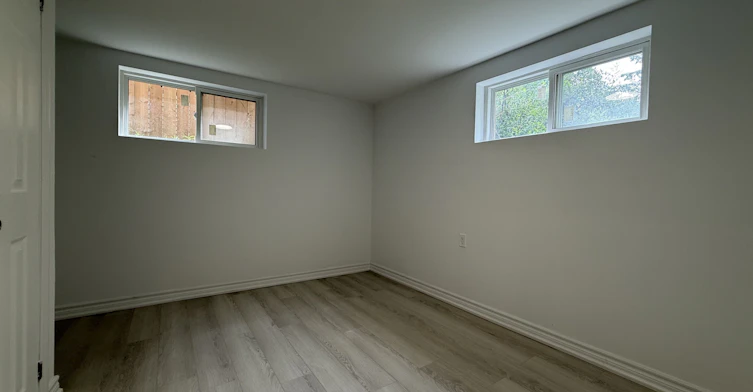 Basement-217 Moore Park Avenue, Toronto, ON, M2M 1N5 - 5