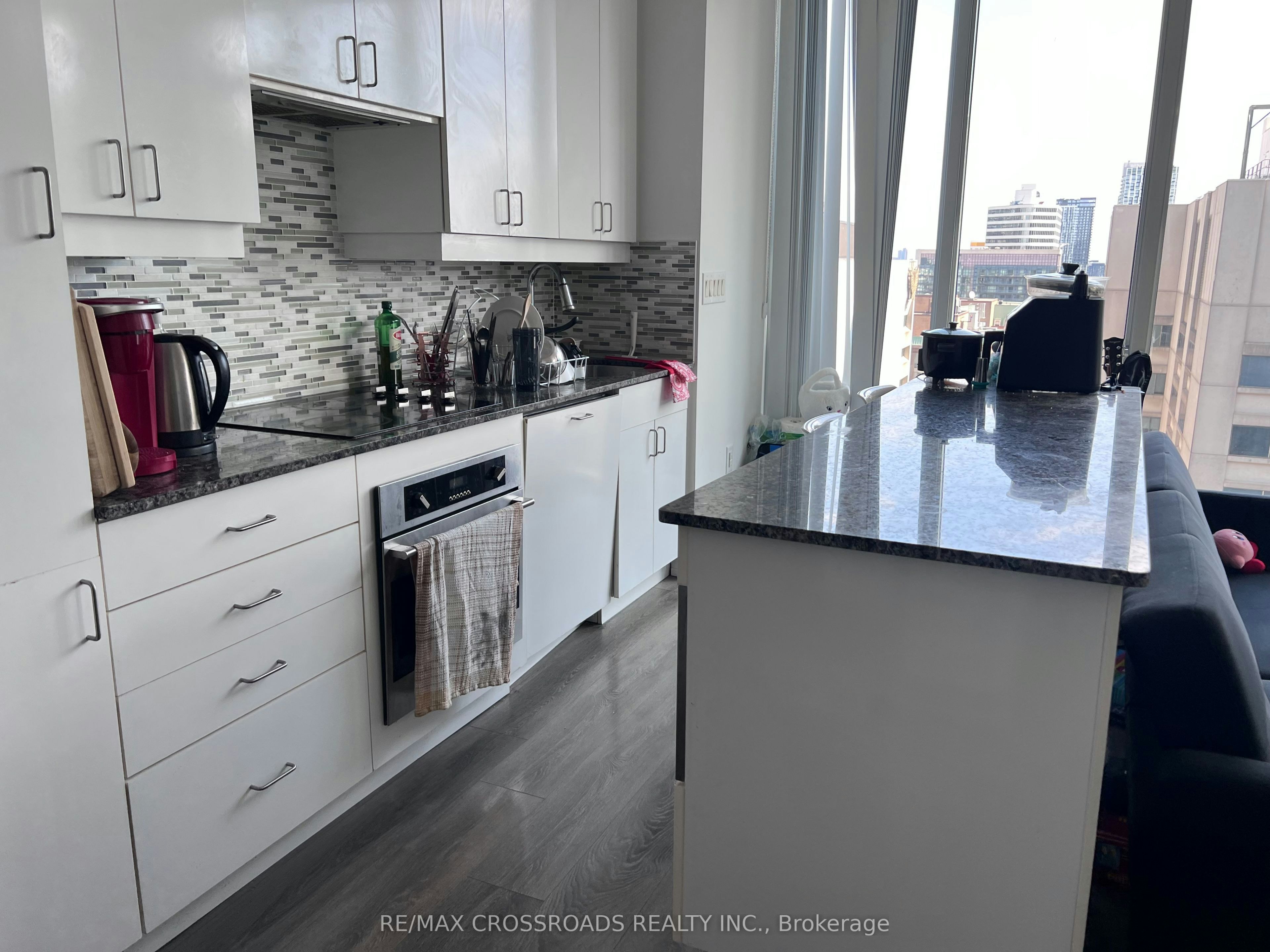3008-426 University Avenue, Toronto, ON, M5G 1S9 - 9