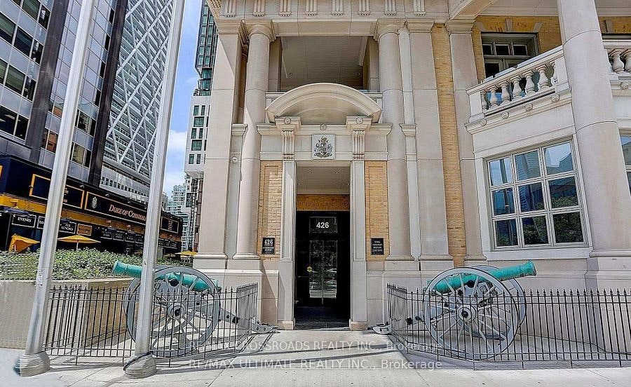 3008-426 University Avenue, Toronto, ON, M5G 1S9 - 5