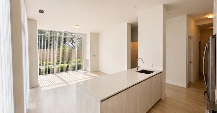 TH10-5858 Yonge Street, Toronto, ON, M2M 0C6 - 5