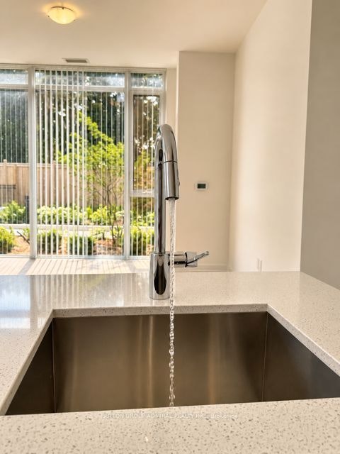 TH10-5858 Yonge Street, Toronto, ON, M2M 0C6 - 14