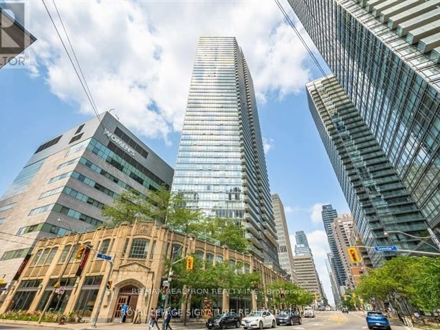 3201-832 Bay Street, Toronto, ON, M5S 1Z6