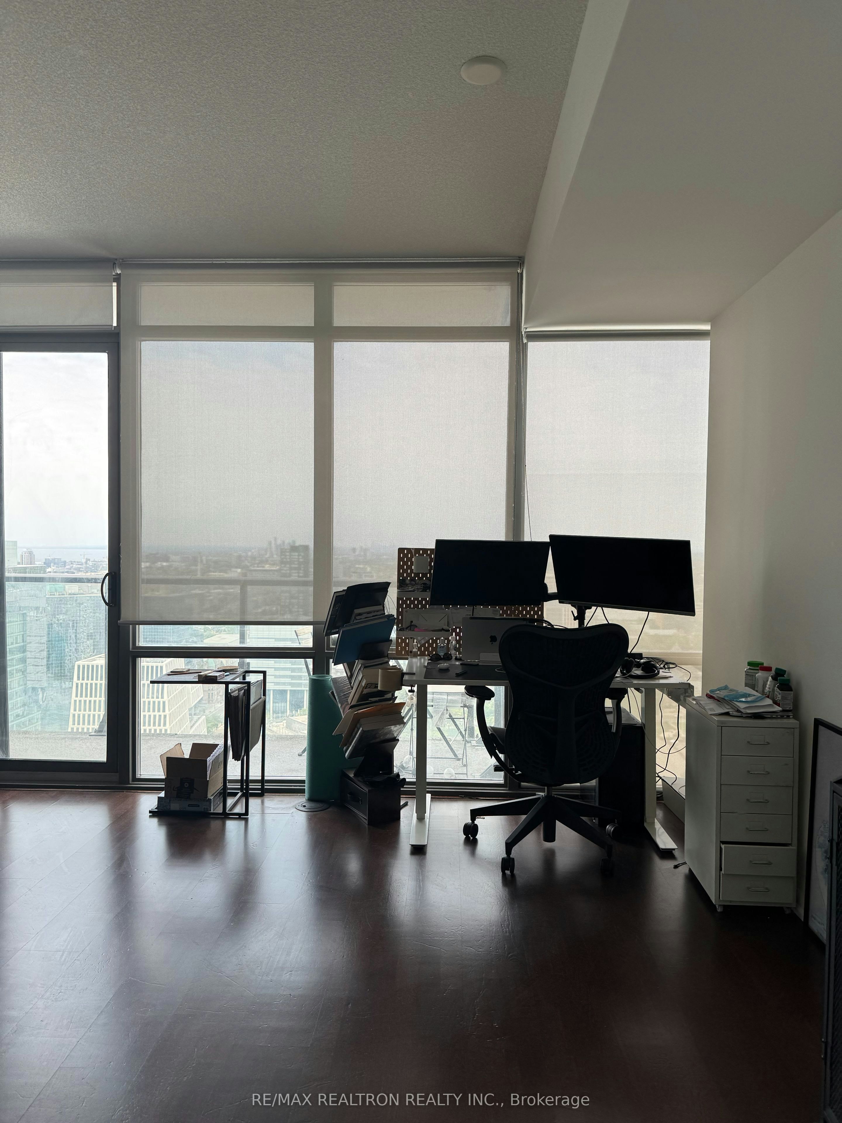 3201-832 Bay Street, Toronto, ON, M5S 1Z6 - 5