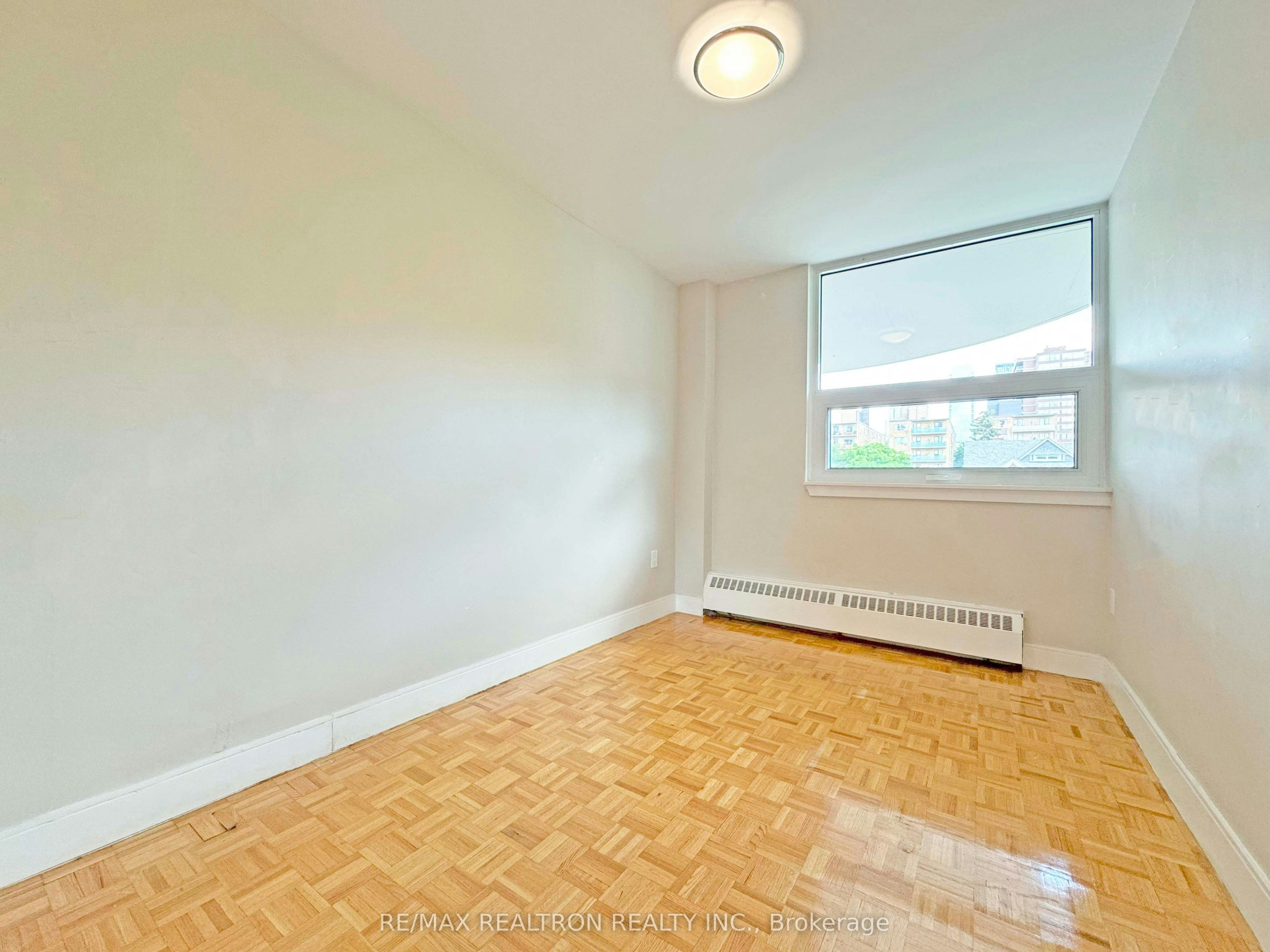 206-485 Huron Street, Toronto, ON, M5R 2R5 - 15