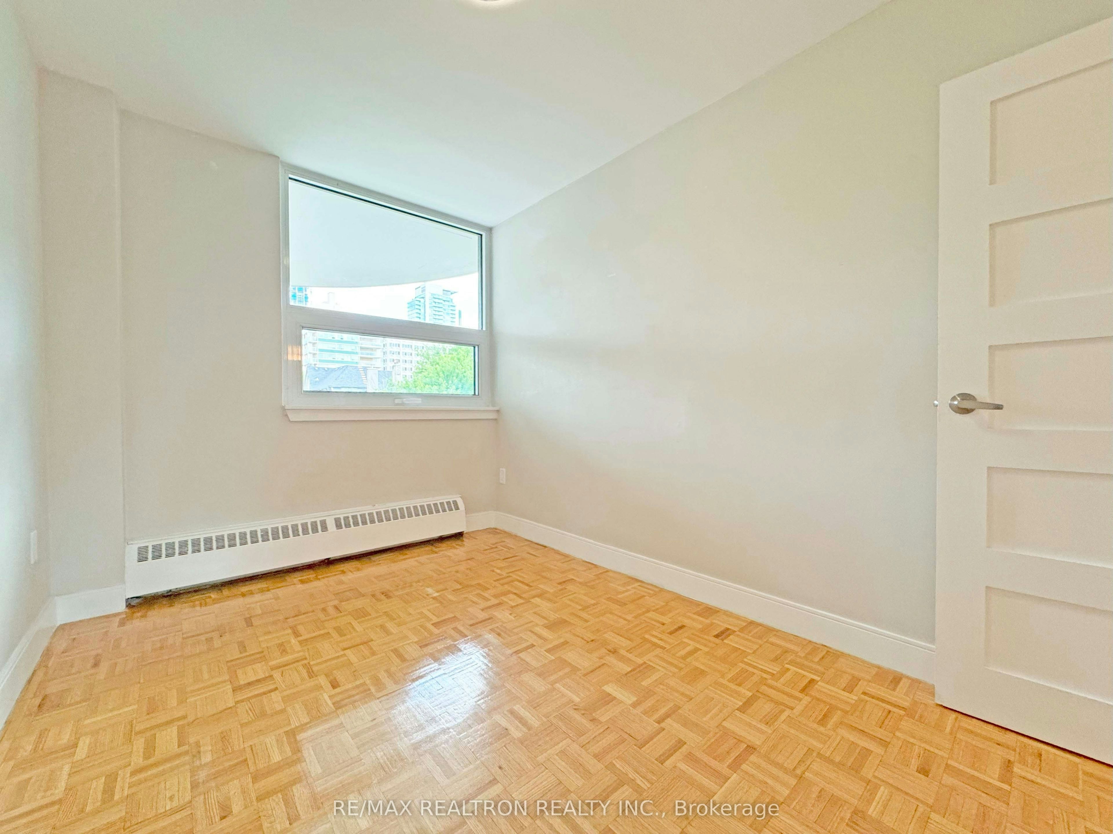206-485 Huron Street, Toronto, ON, M5R 2R5 - 16