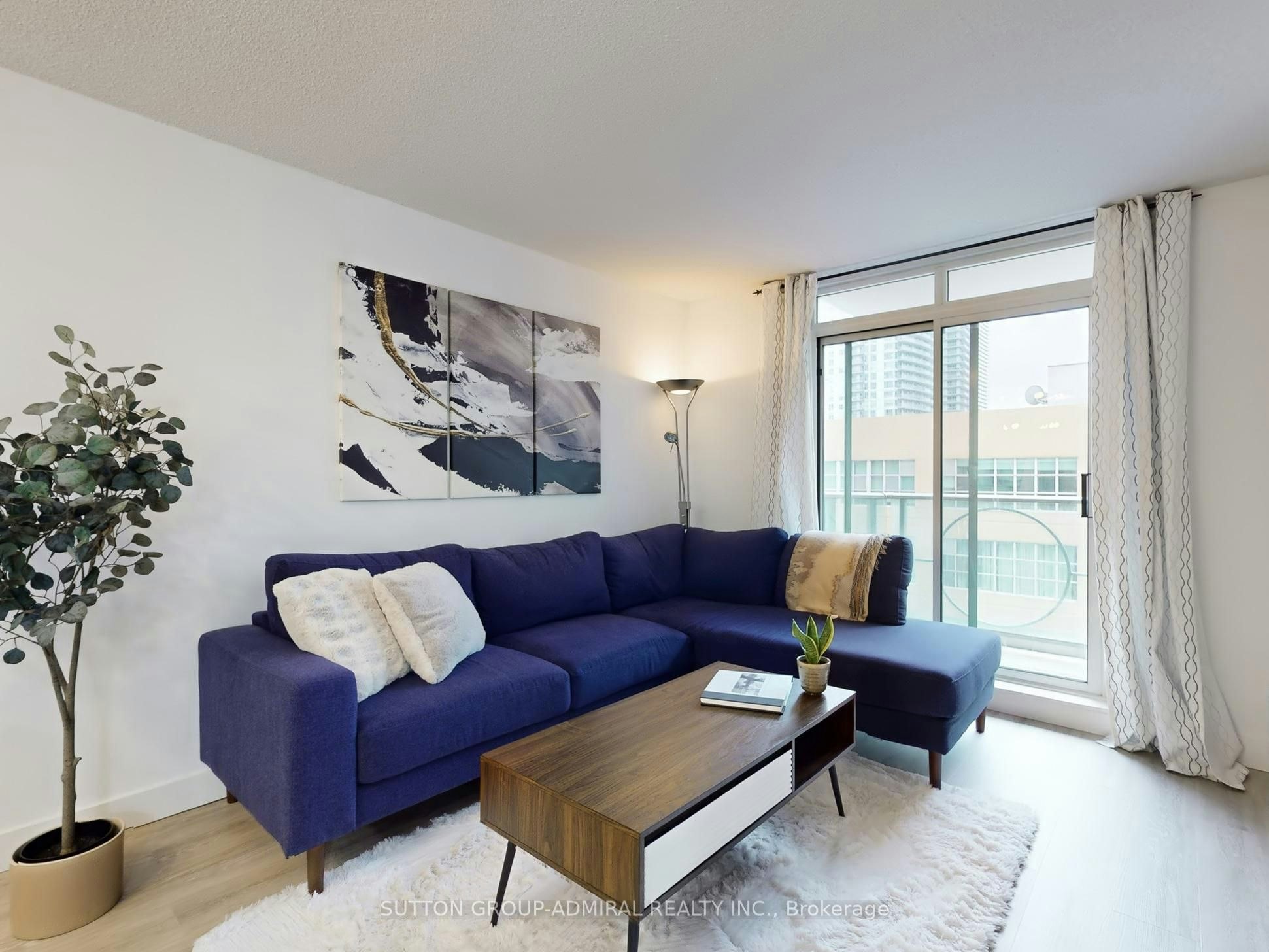 1005-212 Eglinton Avenue, Toronto, ON, M4P 1K4 - 3