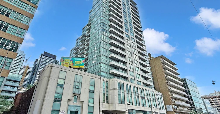 1005-212 Eglinton Avenue, Toronto, ON, M4P 1K4