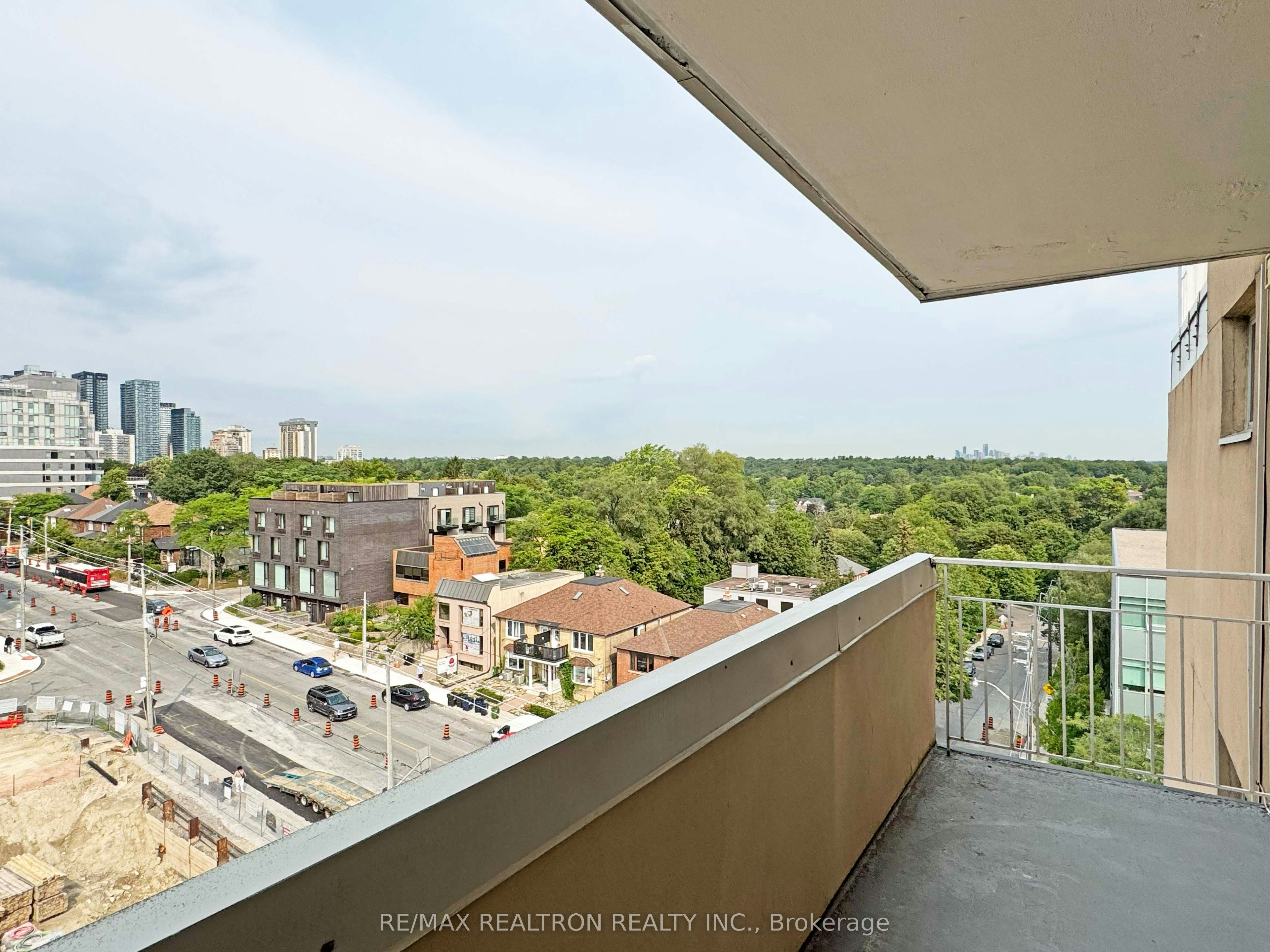 903-525 Eglinton Avenue E, Toronto, ON, M4P 2P6 - 10