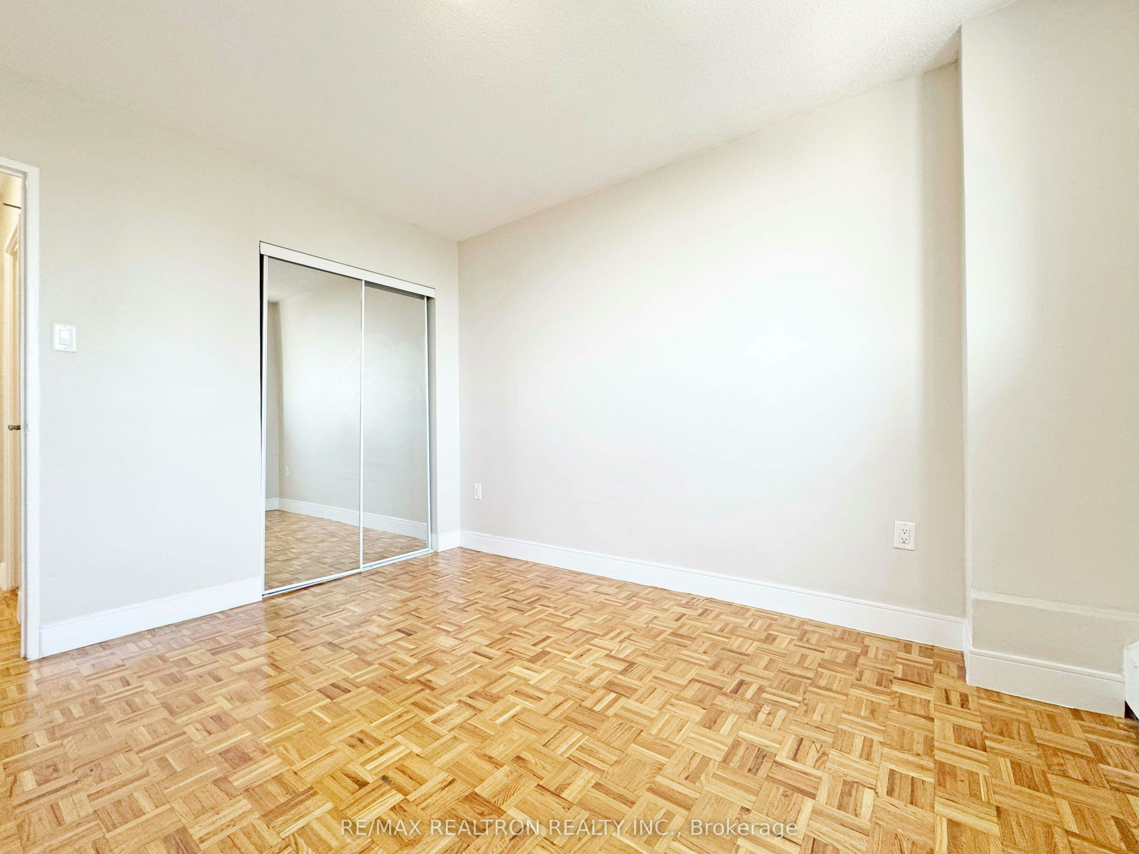 907-1500 Bathurst Street, Toronto, ON, M5P 3L3 - 10