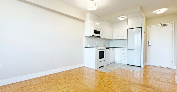 907-1500 Bathurst Street, Toronto, ON, M5P 3L3 - 4