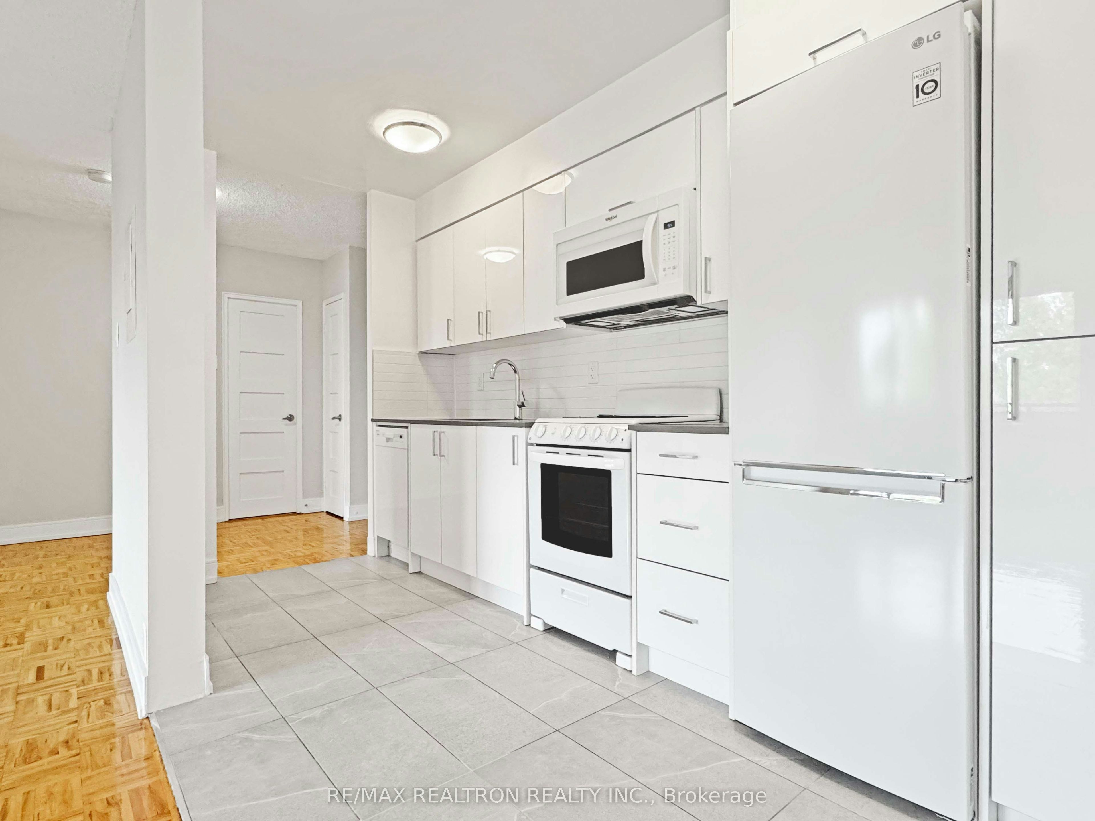 201-990 Avenue Road, Toronto, ON, M5P 2K8 - 2