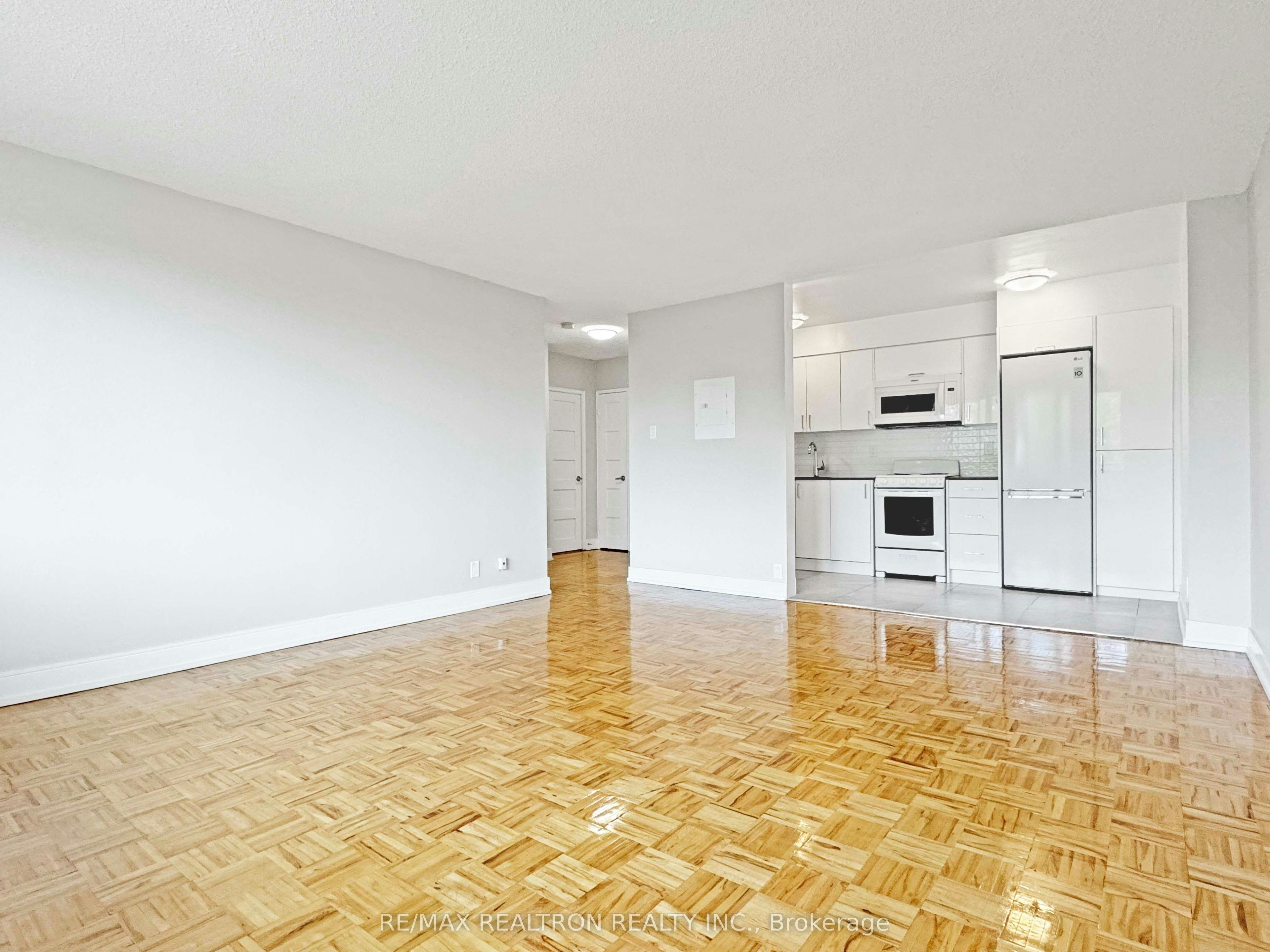 201-990 Avenue Road, Toronto, ON, M5P 2K8