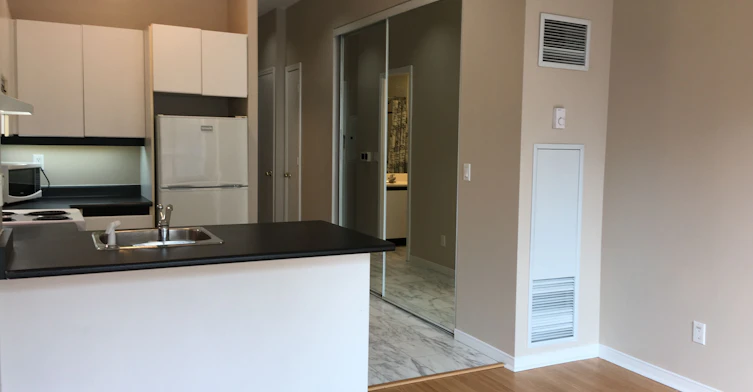 1202-7 King Street E, Toronto, ON, M5C 1B2 - 8