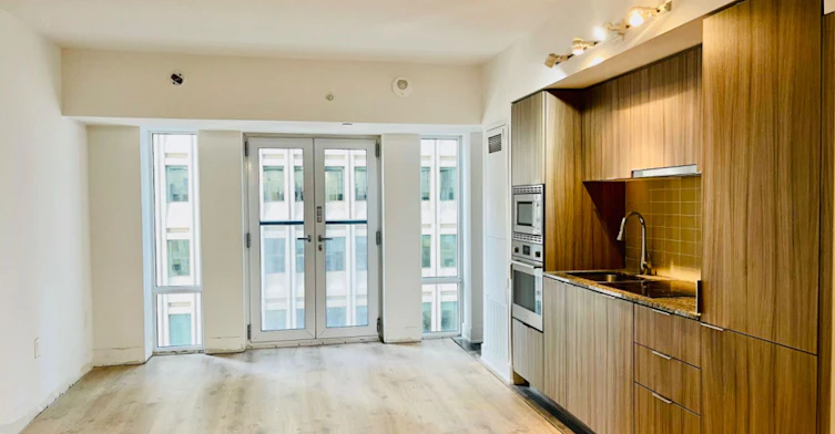814-955 Bay Street, Toronto, ON, M5S 0C6 - 10