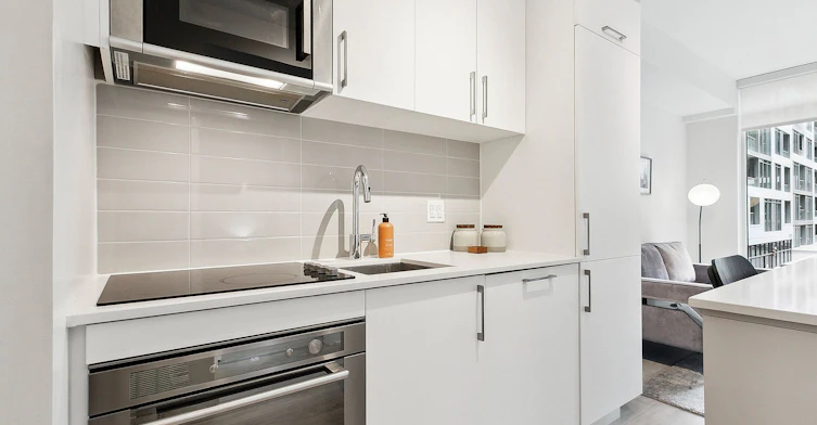302E-576 Front Street W, Toronto, ON, M5V 1C1 - 9