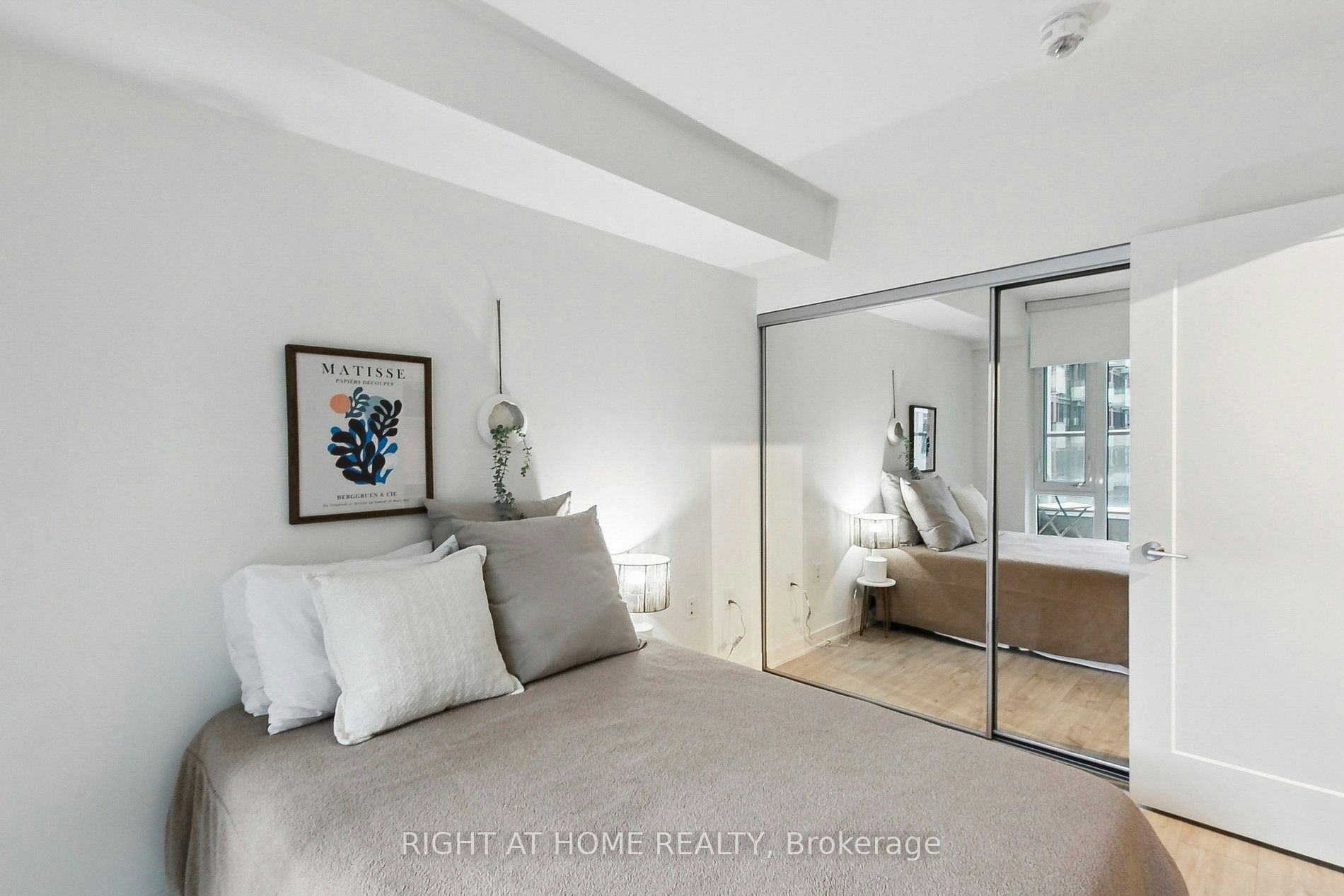 302E-576 Front Street W, Toronto, ON, M5V 1C1 - 12