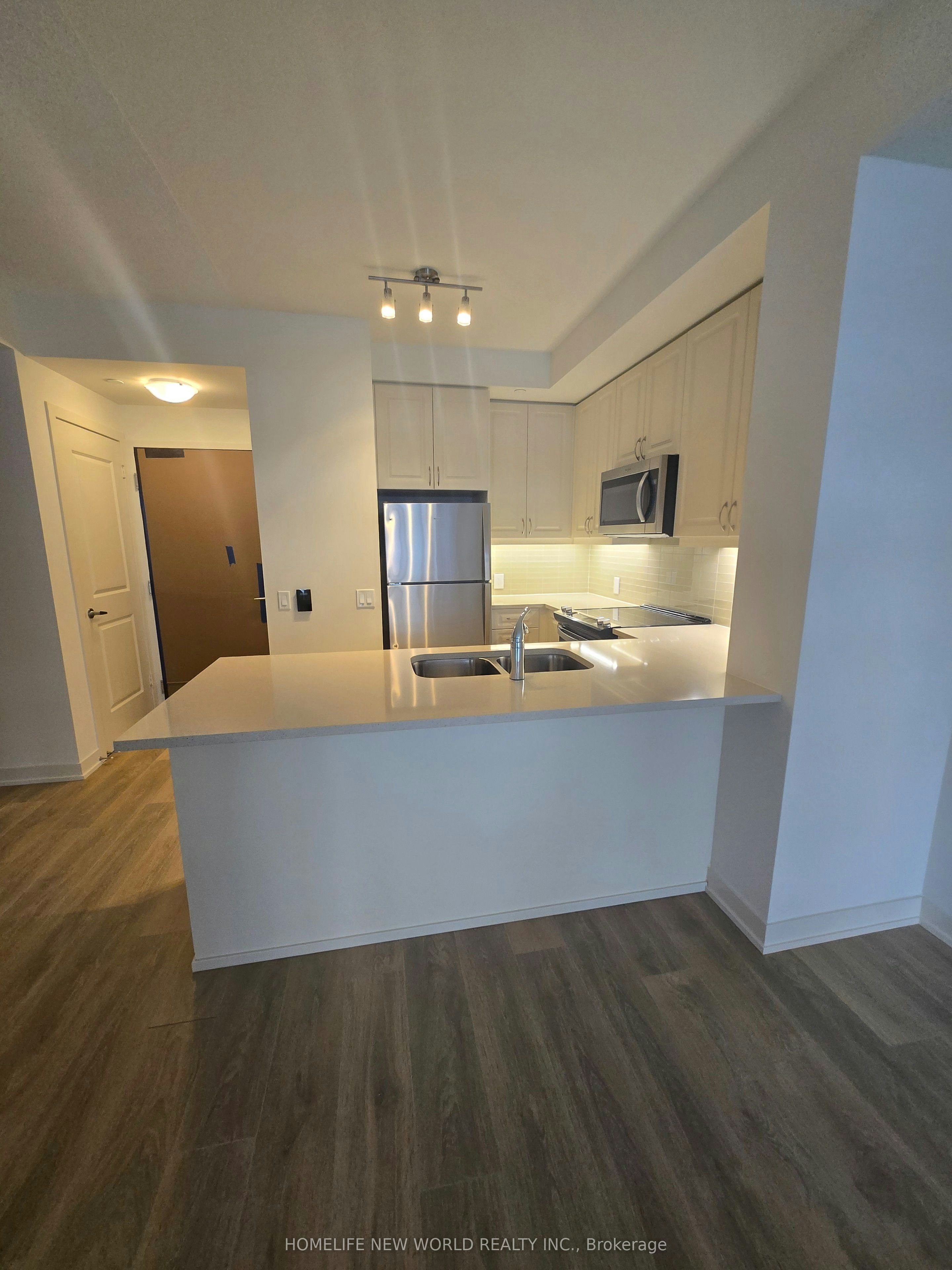1912-4955 Yonge Street, Toronto, ON, M2N 0L8 - 9